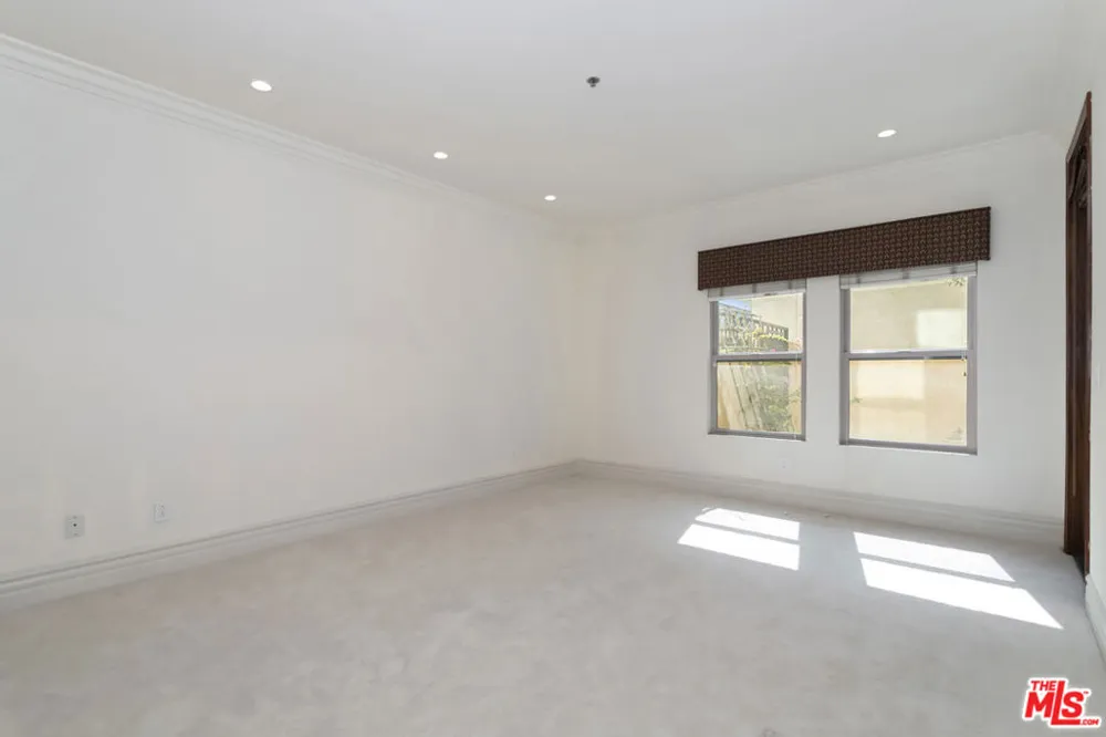 10364 Almayo Avenue #103 Los Angeles, CA 90064