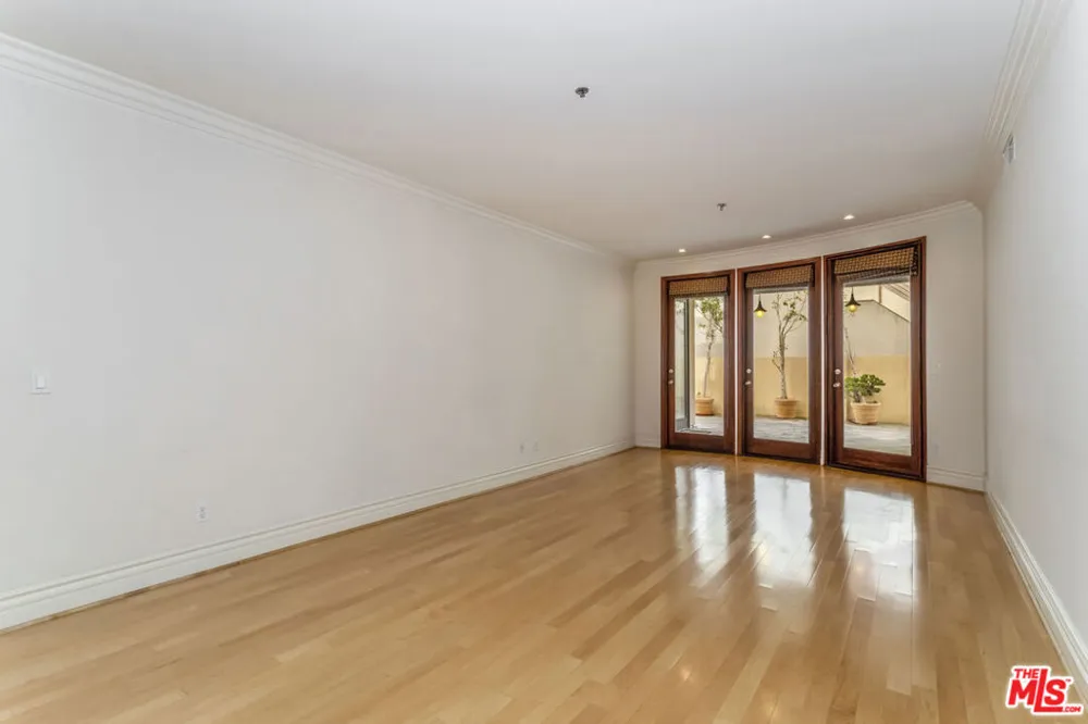 10364 Almayo Avenue #103 Los Angeles, CA 90064