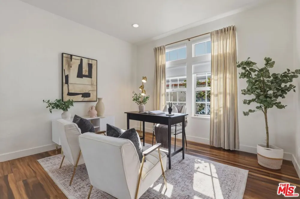 7619 W 85th Street Playa del Rey, CA 90293