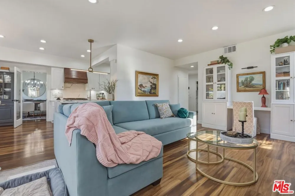 7619 W 85th Street Playa del Rey, CA 90293