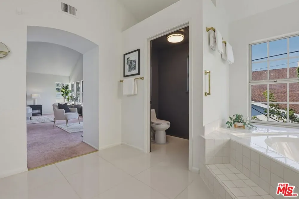 7619 W 85th Street Playa del Rey, CA 90293