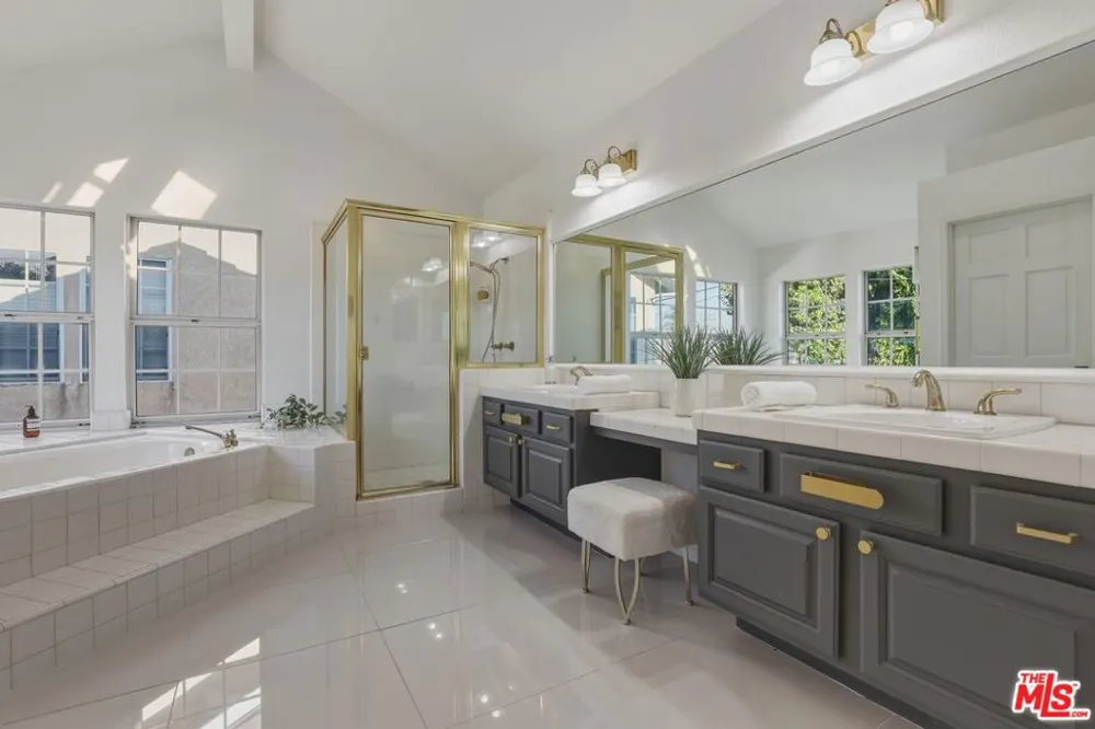 7619 W 85th Street Playa del Rey, CA 90293
