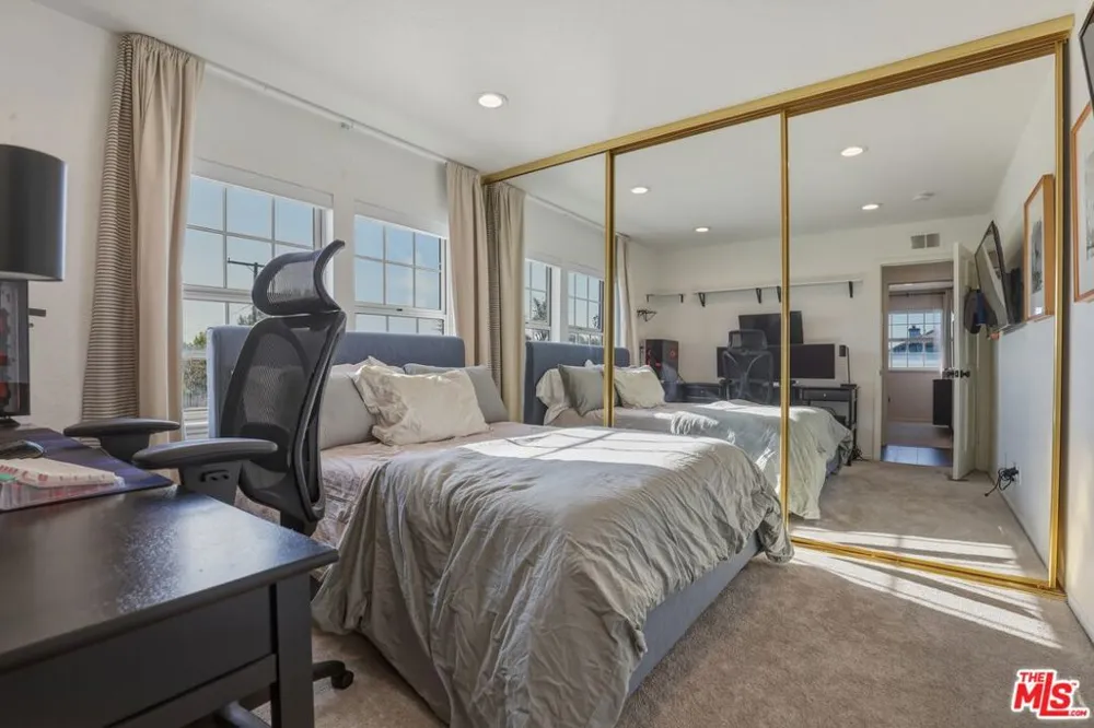 7619 W 85th Street Playa del Rey, CA 90293