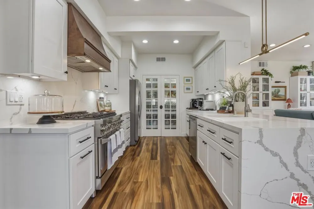 7619 W 85th Street Playa del Rey, CA 90293