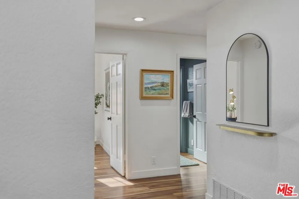 7619 W 85th Street Playa del Rey, CA 90293