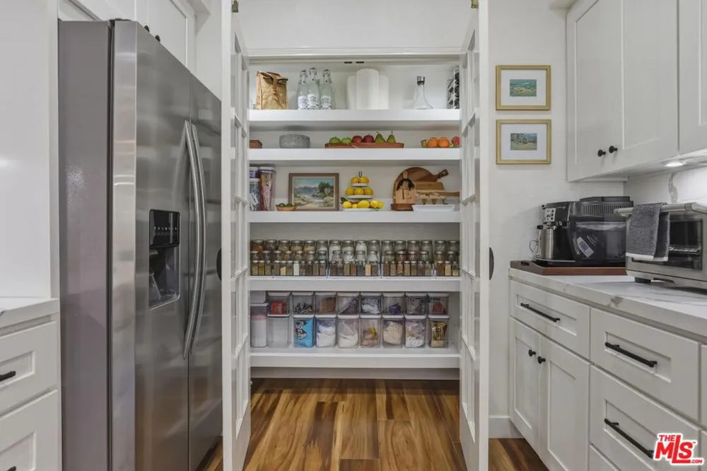 7619 W 85th Street Playa del Rey, CA 90293