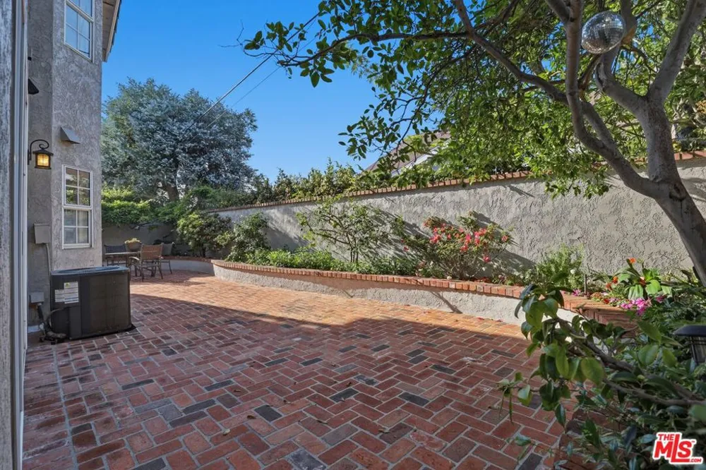 7619 W 85th Street Playa del Rey, CA 90293