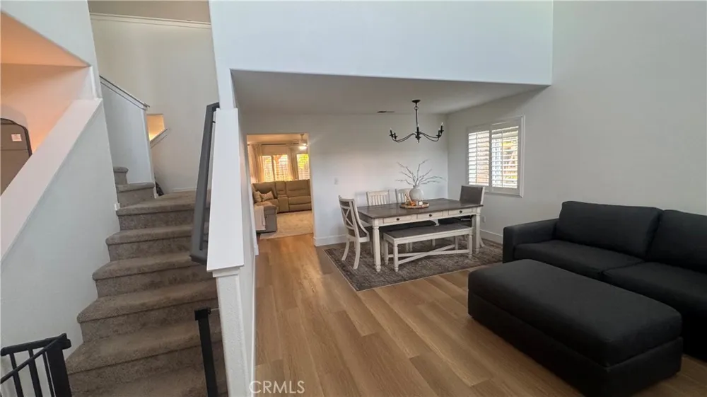 2174 W Picadilly Hanford, CA 93230