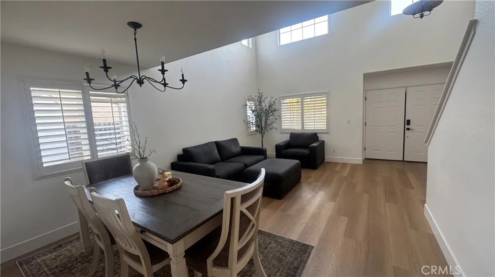 2174 W Picadilly Hanford, CA 93230