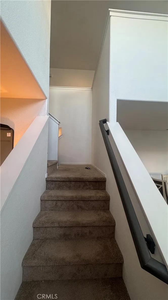 2174 W Picadilly Hanford, CA 93230