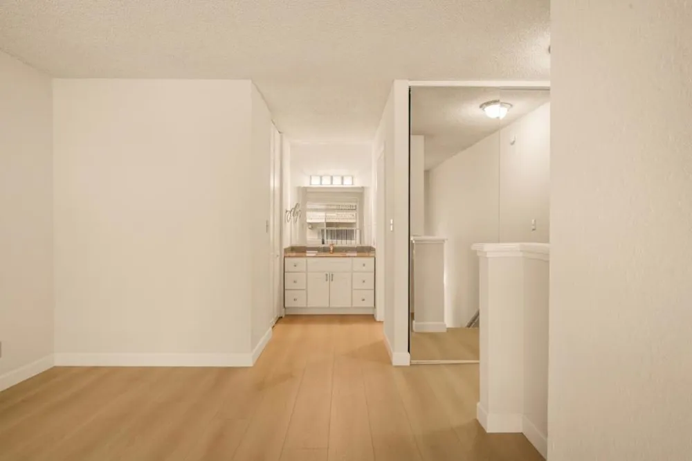 385 Mandarin Drive #11 Daly City, CA 94015