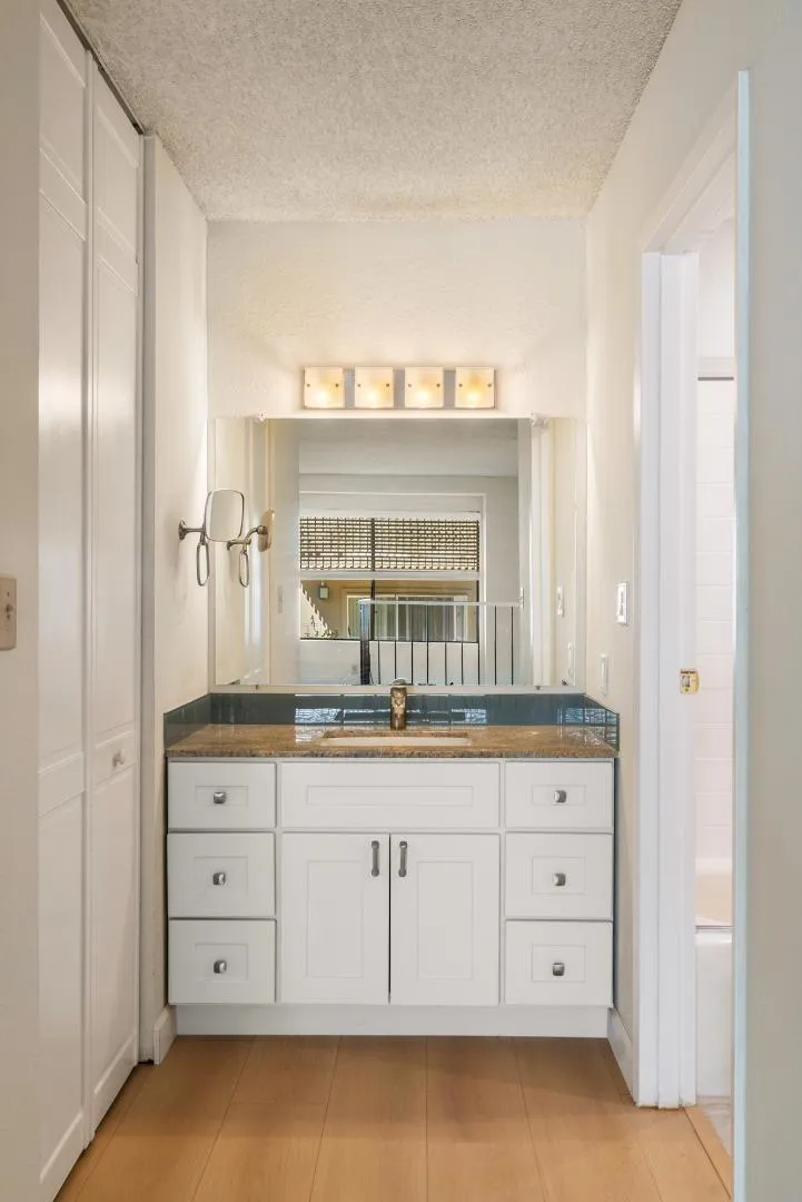 385 Mandarin Drive #11 Daly City, CA 94015