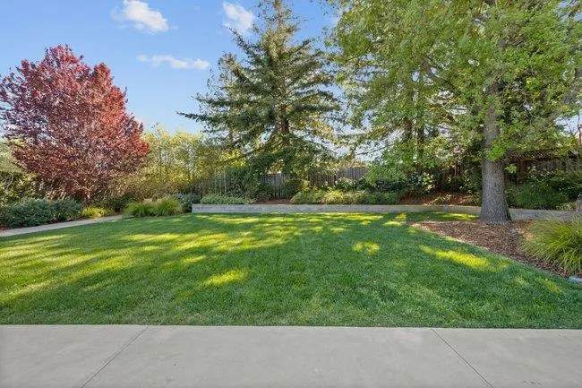 436 Lakeview Way Redwood City, CA 94062
