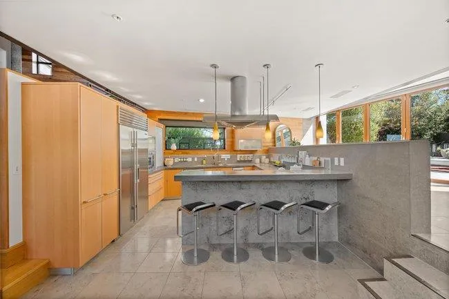 436 Lakeview Way Redwood City, CA 94062