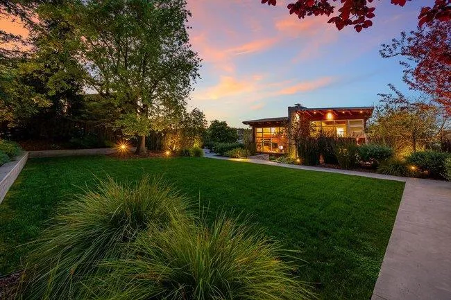 436 Lakeview Way Redwood City, CA 94062