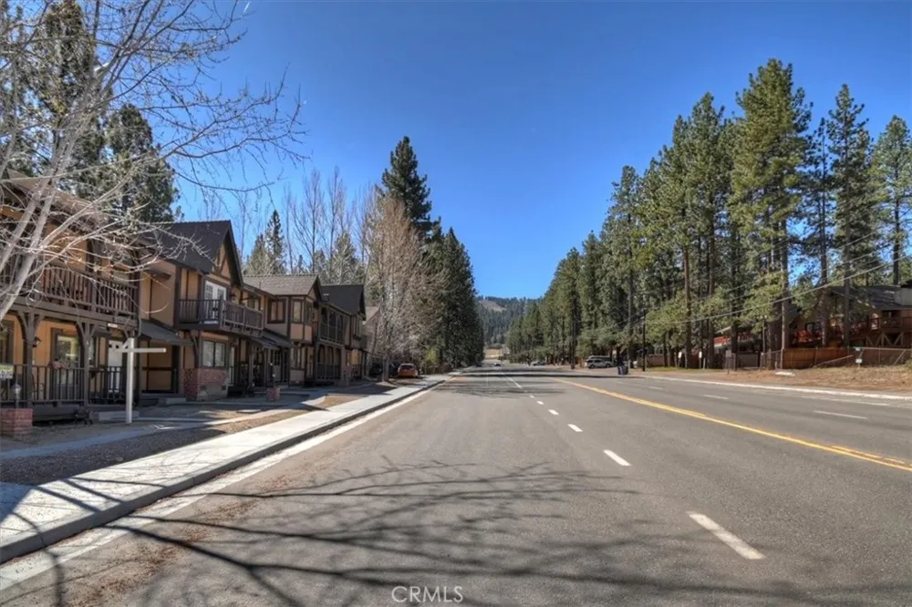 569 Summit Boulevard #6 Big Bear Lake, CA 92315