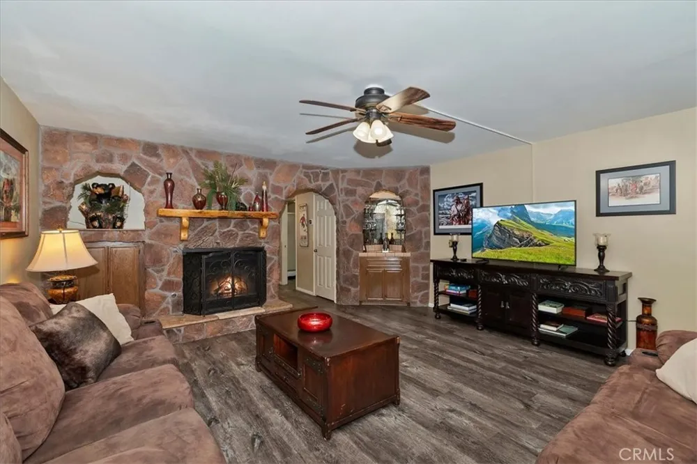 569 Summit Boulevard #6 Big Bear Lake, CA 92315