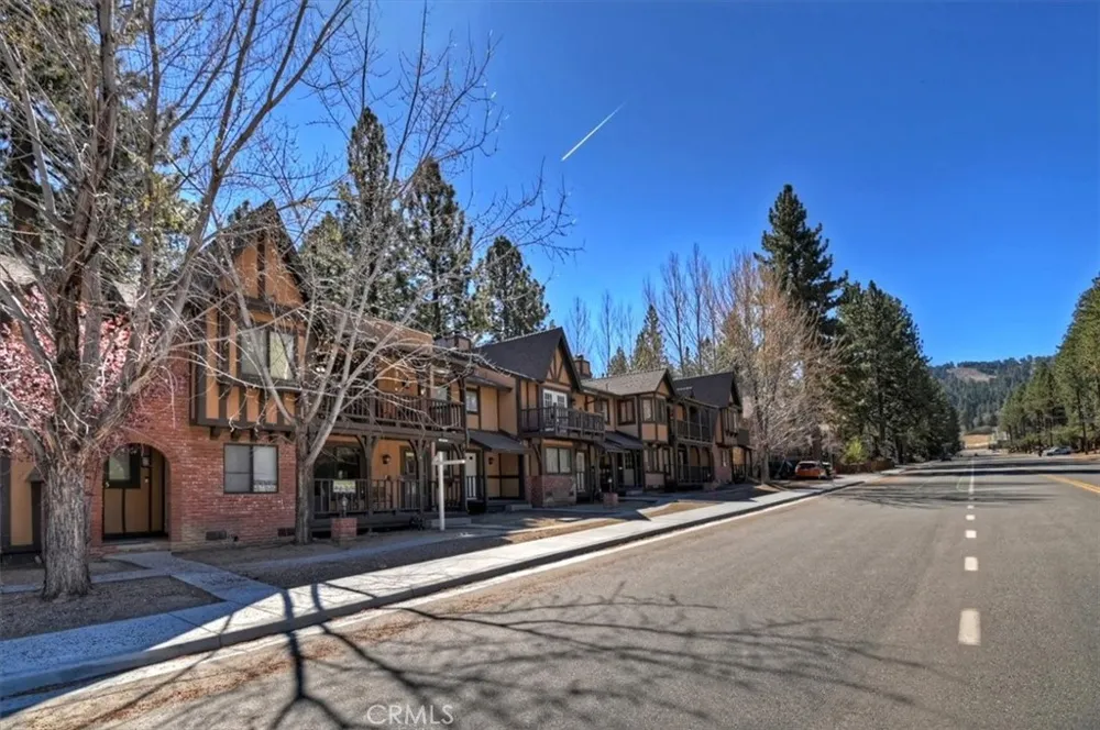569 Summit Boulevard #6 Big Bear Lake, CA 92315