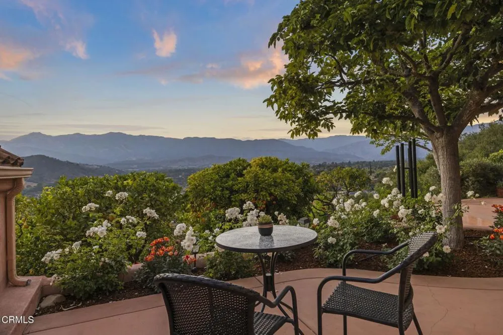 10920 Ventura Avenue Oak View, CA 93022