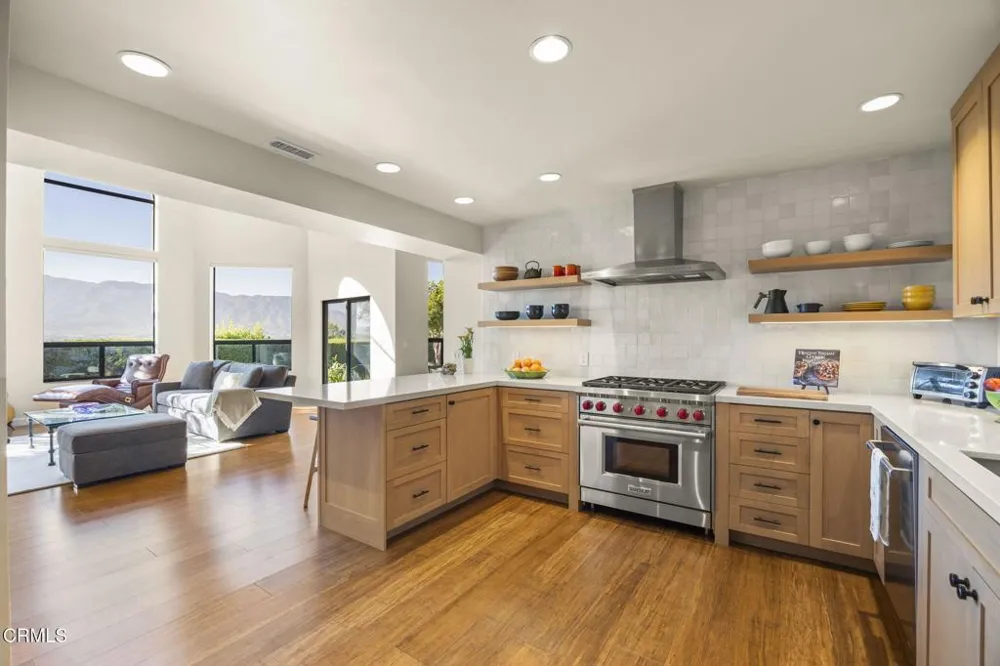 10920 Ventura Avenue Oak View, CA 93022