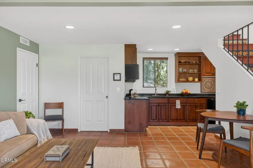 10920 Ventura Avenue Oak View, CA 93022