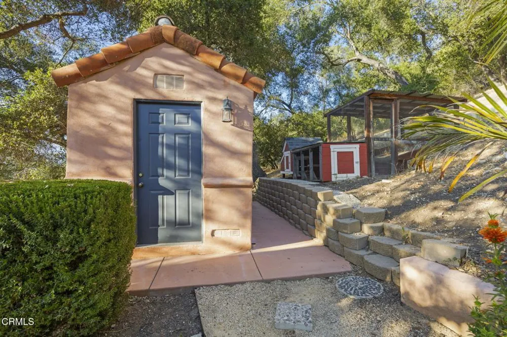 10920 Ventura Avenue Oak View, CA 93022