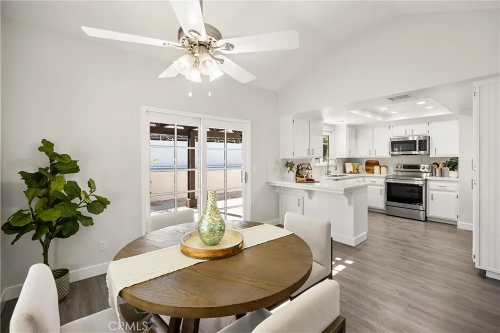 23633 Fair Weather Canyon Lake, CA 92587