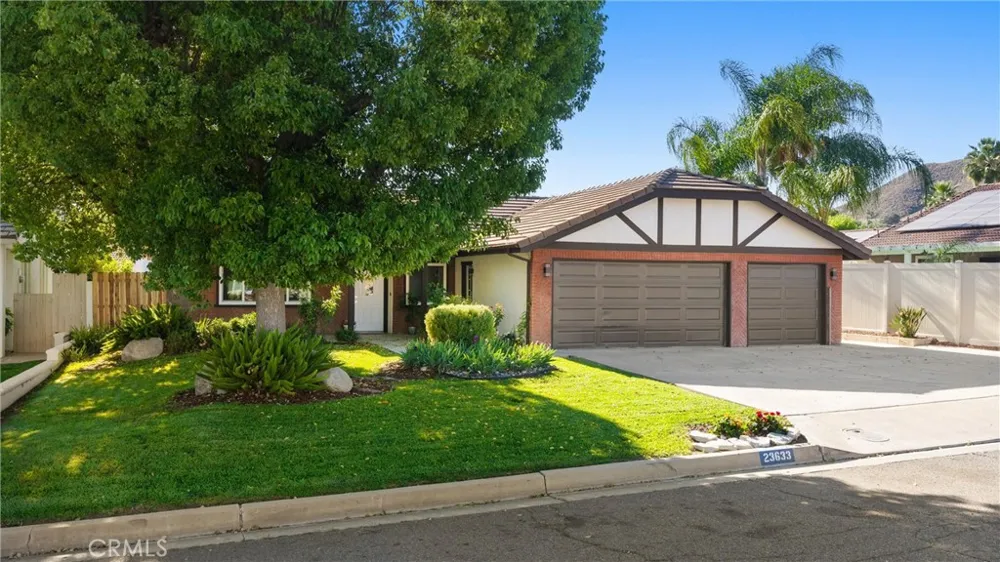 23633 Fair Weather Canyon Lake, CA 92587