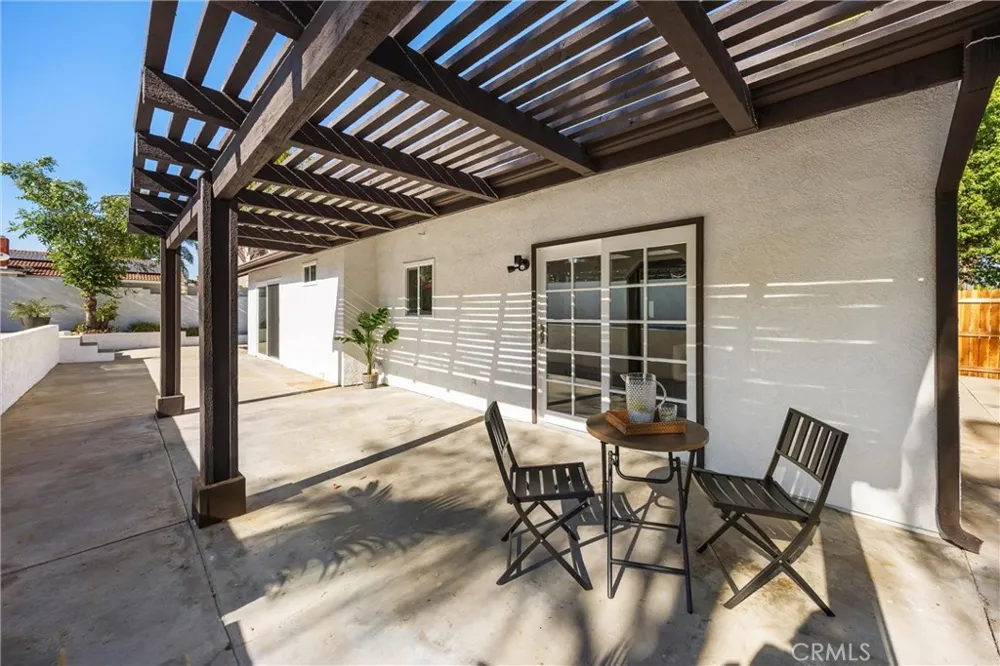 23633 Fair Weather Canyon Lake, CA 92587