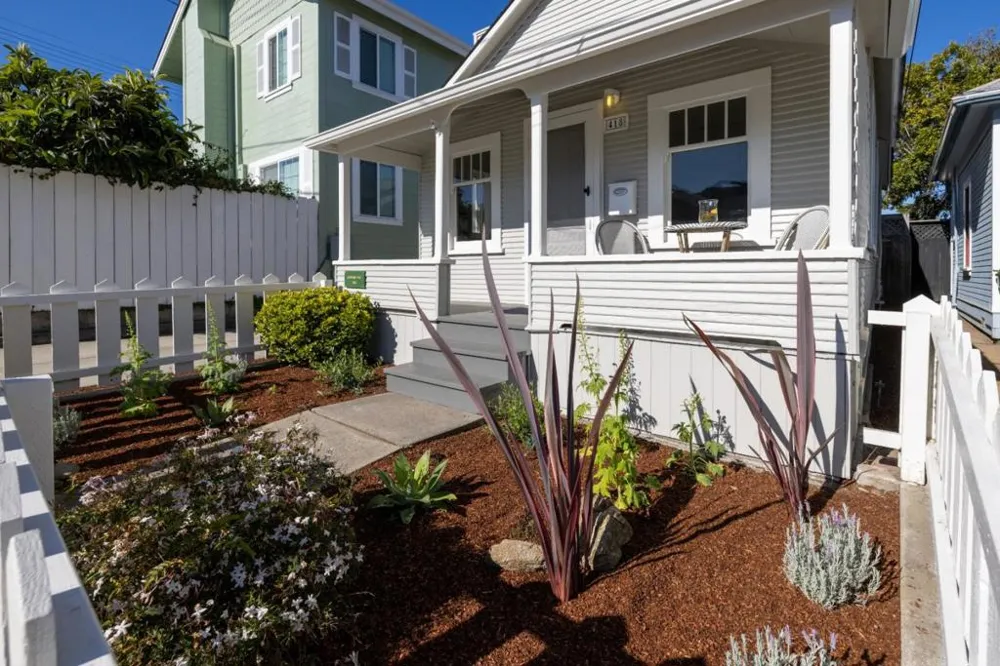 418 Fountain Avenue Pacific Grove, CA 93950