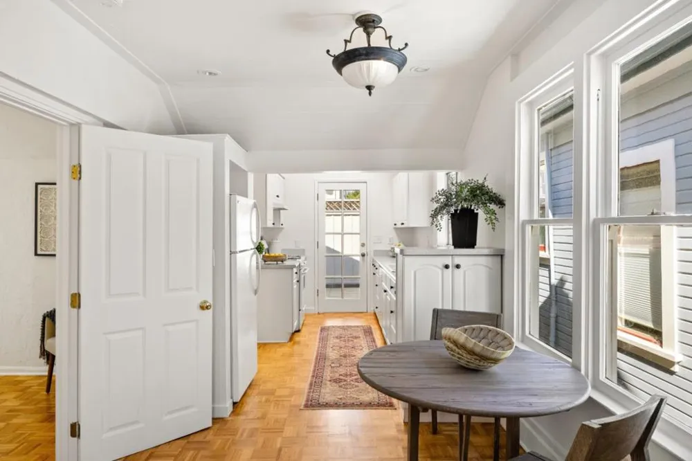 418 Fountain Avenue Pacific Grove, CA 93950