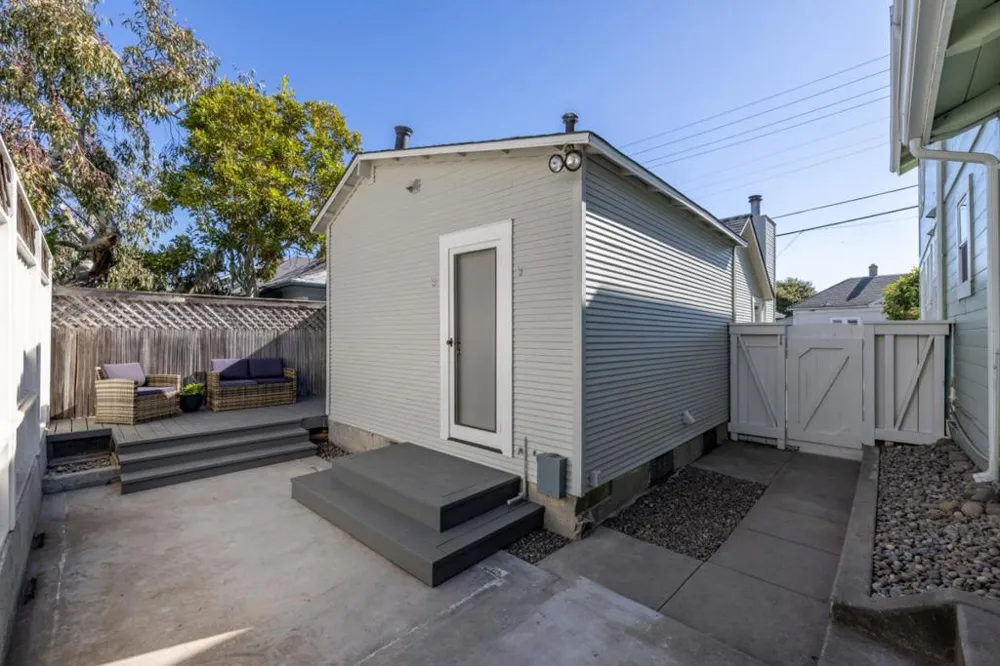 418 Fountain Avenue Pacific Grove, CA 93950