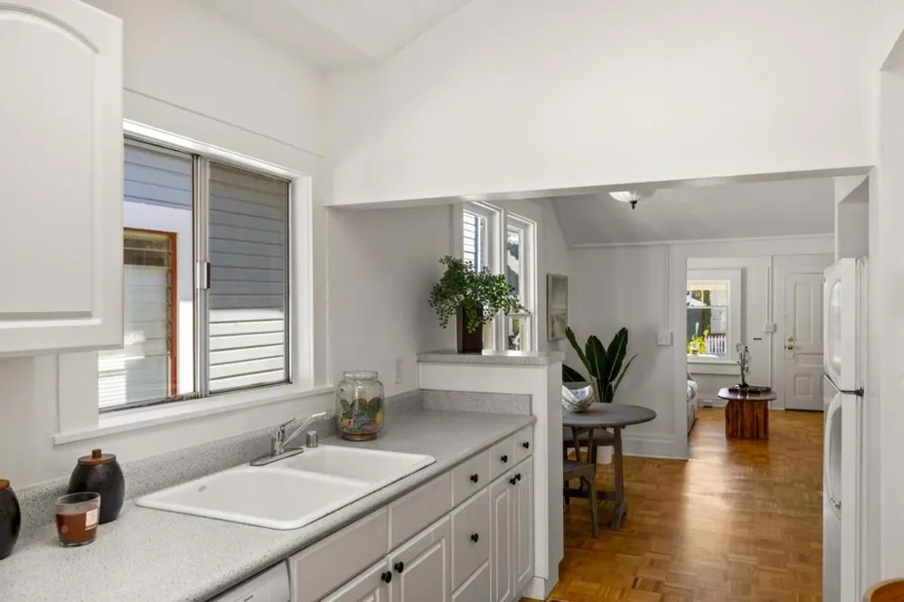 418 Fountain Avenue Pacific Grove, CA 93950