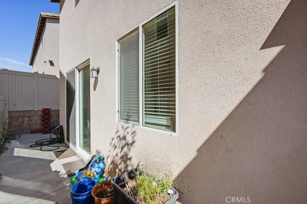 950 Helena Ridge Lake Elsinore, CA 92530