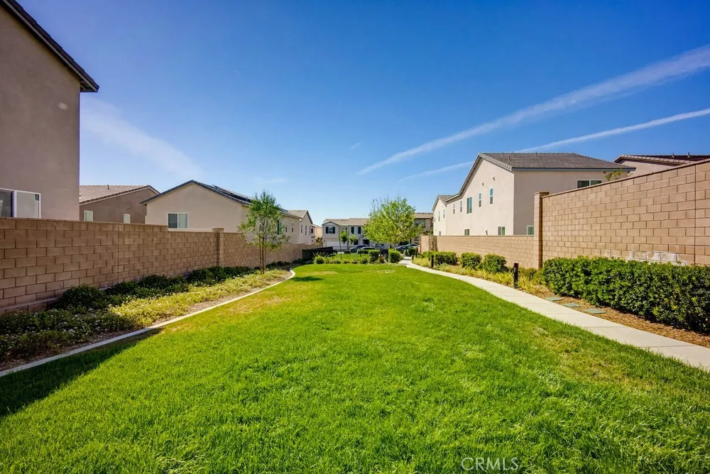 950 Helena Ridge Lake Elsinore, CA 92530