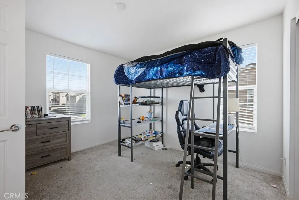 950 Helena Ridge Lake Elsinore, CA 92530