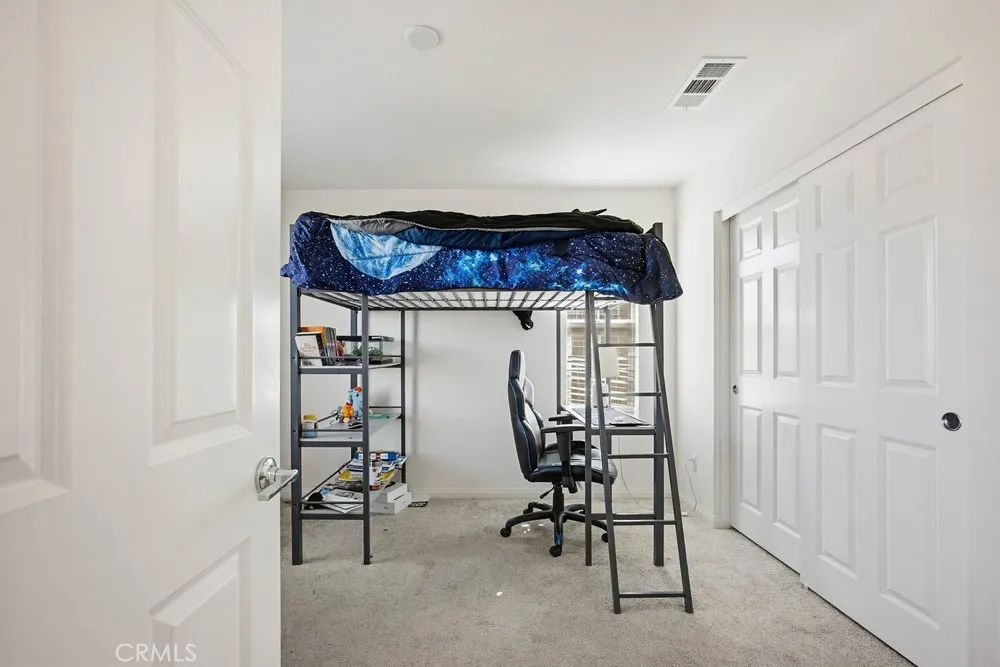 950 Helena Ridge Lake Elsinore, CA 92530