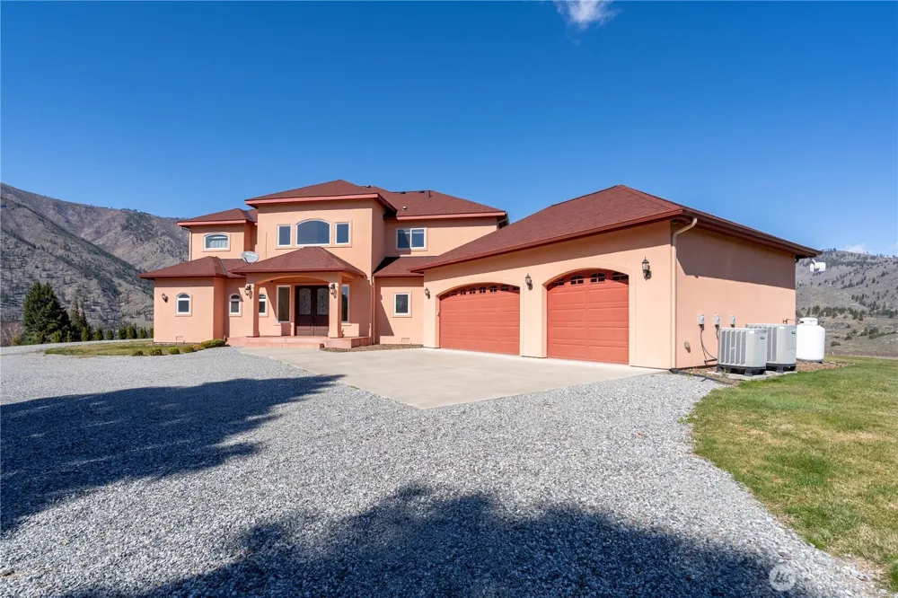 555 Loop Avenue Manson, WA 98831