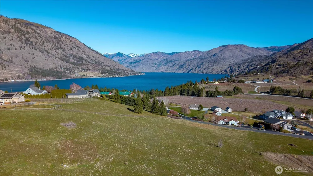 555 Loop Avenue Manson, WA 98831