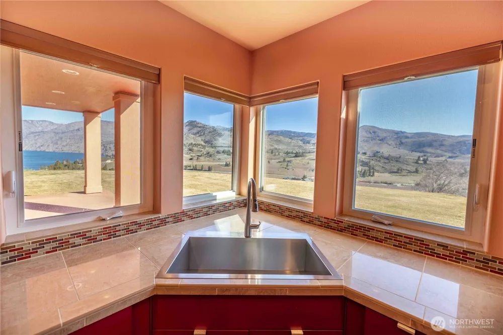 555 Loop Avenue Manson, WA 98831