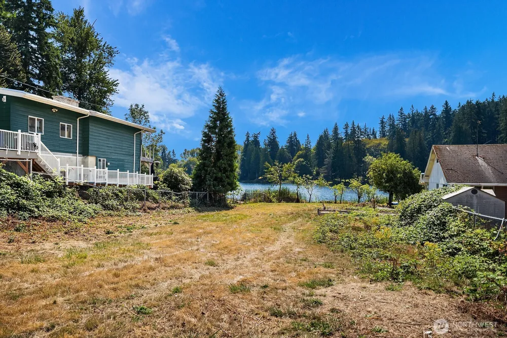 13059 SE 76th Street Newcastle, WA 98056