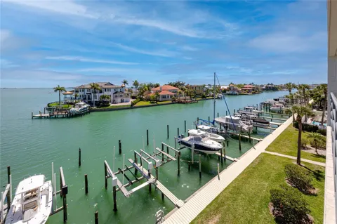 363 PINELLAS BAYWAY S #48