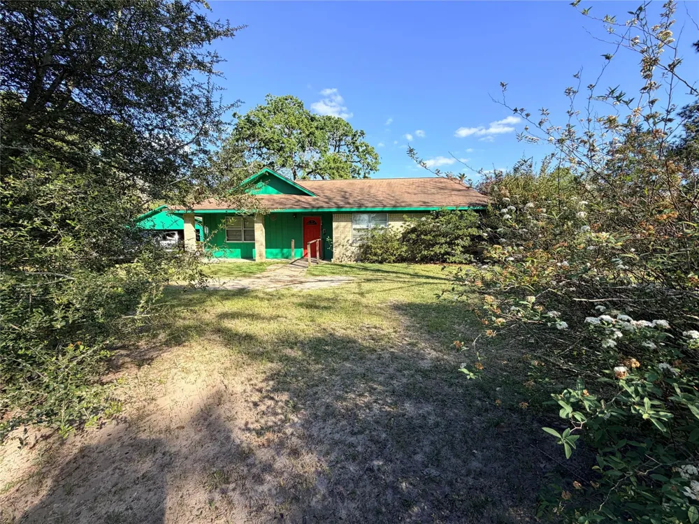 2475 County Road 4260 Woodville, TX 75979