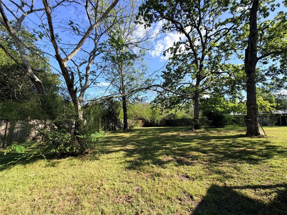 2475 County Road 4260 Woodville, TX 75979