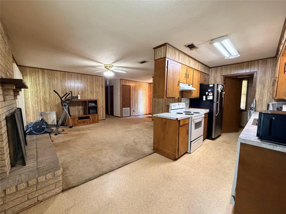2475 County Road 4260 Woodville, TX 75979