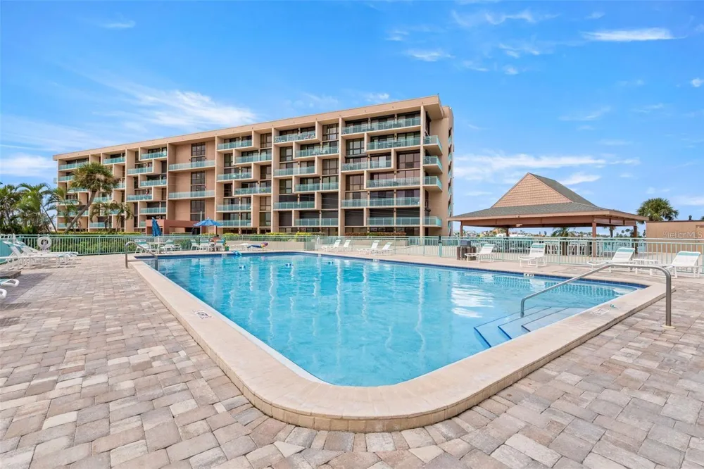 1 KEY CAPRI #104-East Treasure Island, FL 33706