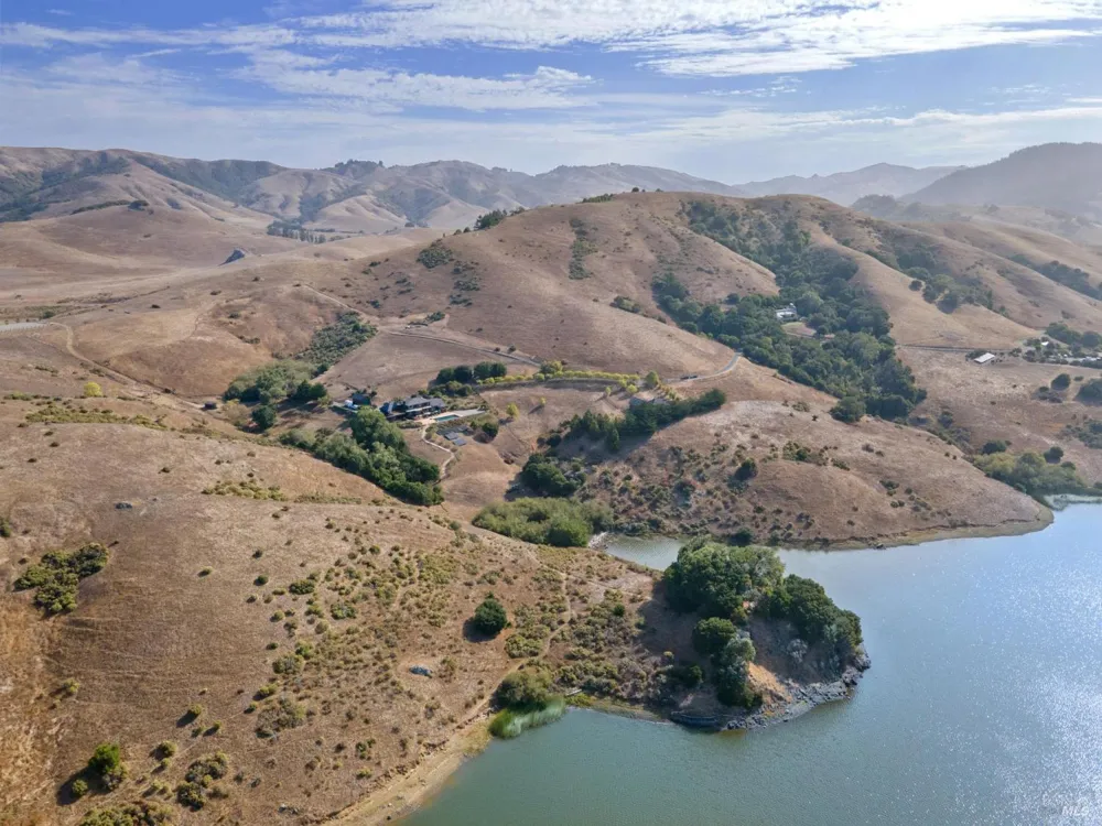 6381 Nicasio Valley Road Nicasio, CA 94946