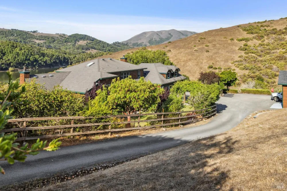 6381 Nicasio Valley Road Nicasio, CA 94946