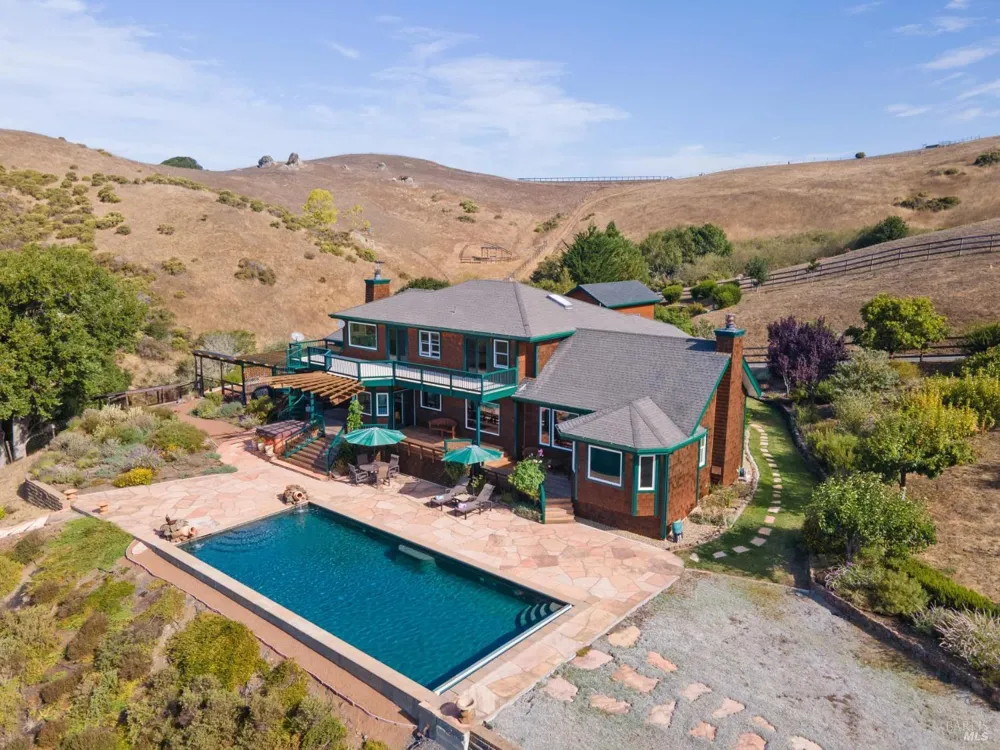 6381 Nicasio Valley Road Nicasio, CA 94946