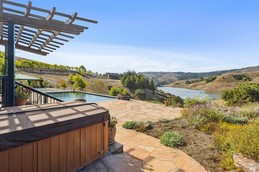 6381 Nicasio Valley Road Nicasio, CA 94946